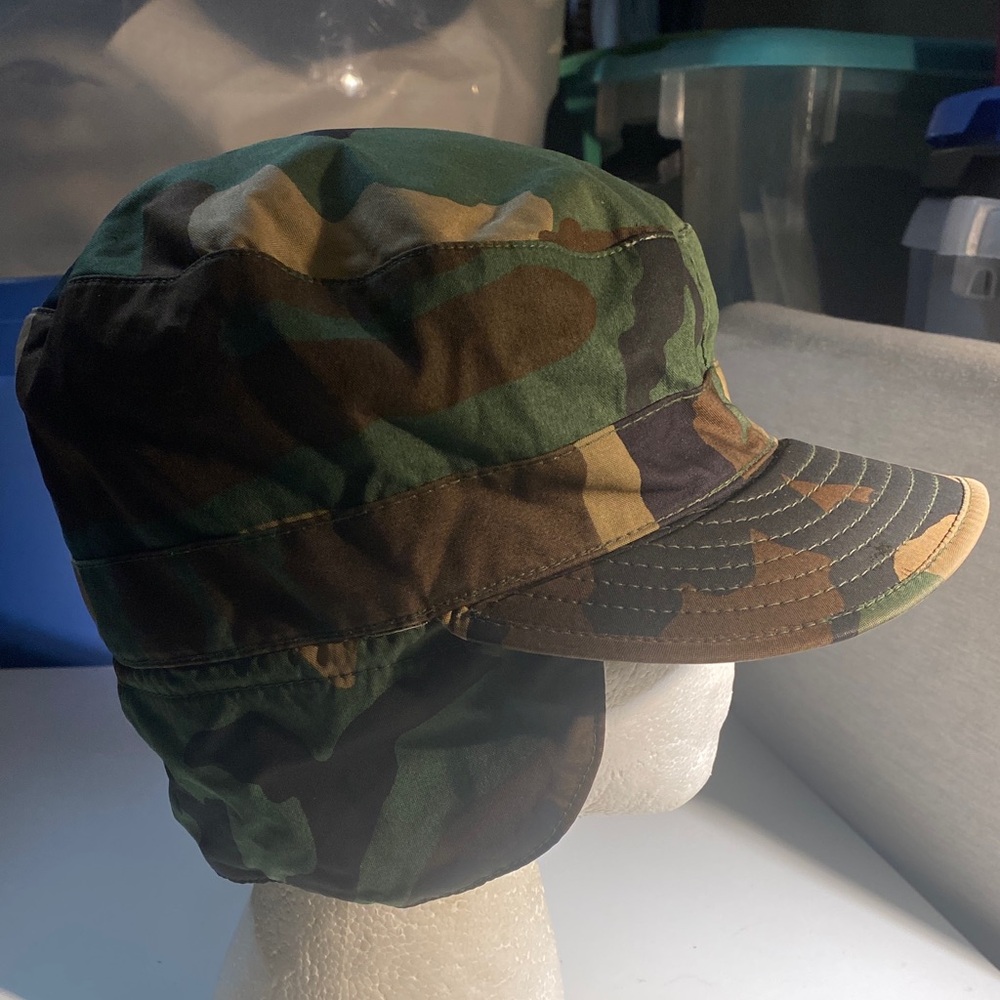 Camouflage Military Style Cap Hat Ear Flap Fitted size 7 1/4 - Picture 2 of 5